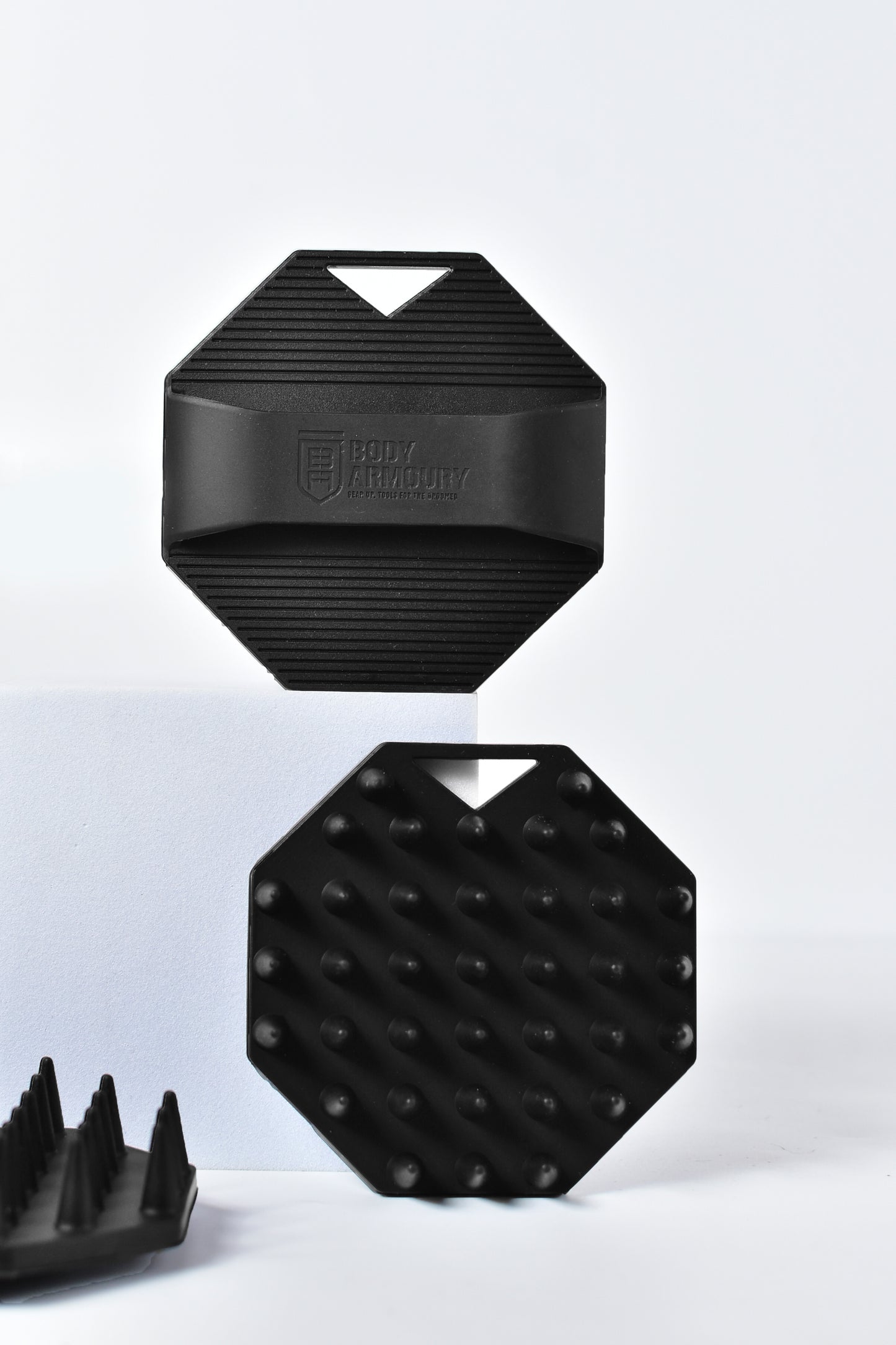 Body Armoury Silicone Scalp Scrubber - Black