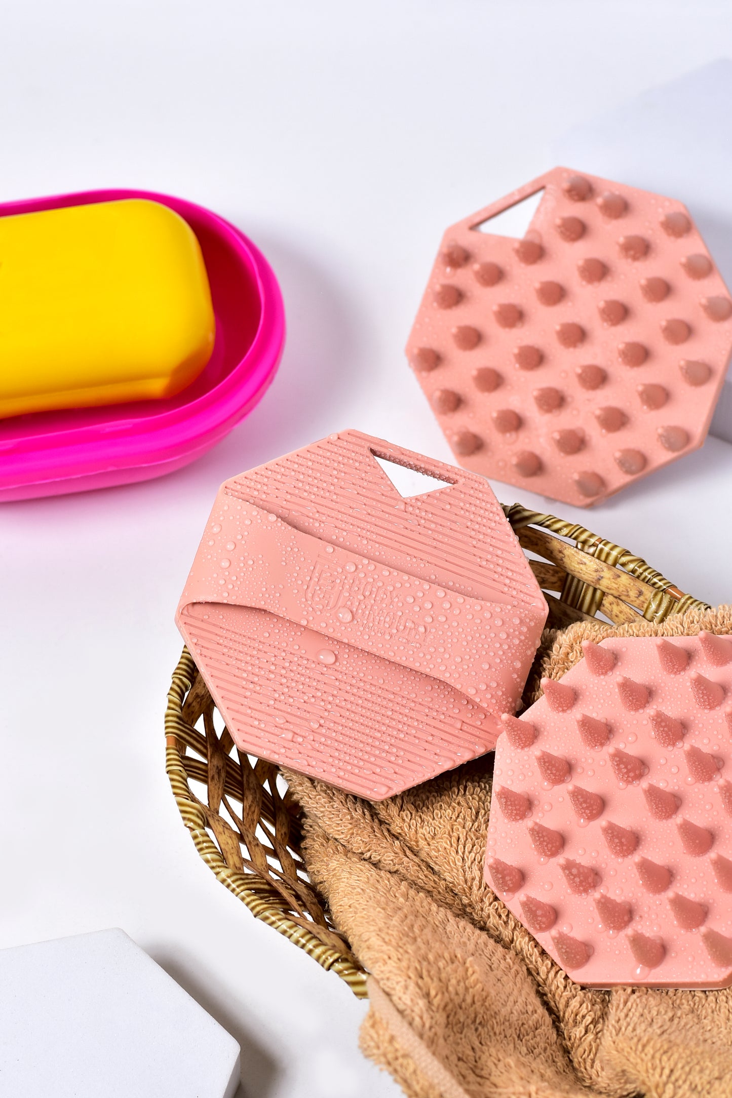 Body Armoury Silicone Scalp Scrubber - Pink