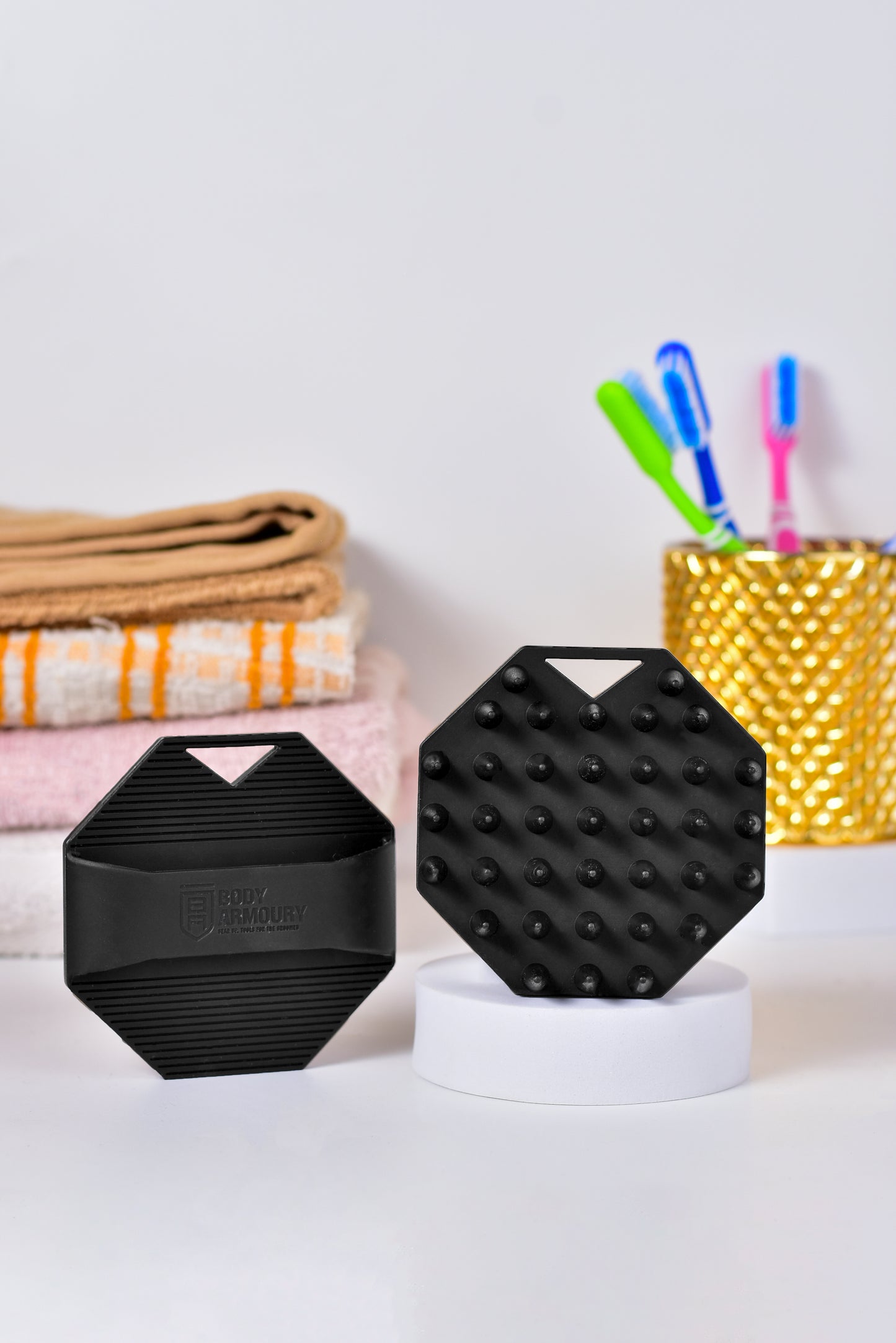 Body Armoury Silicone Scalp Scrubber - Black